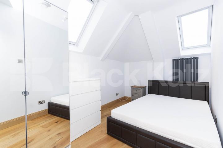 Brand new refurbished 2 bed on the top floor of a gated development  Hargrave Road, Archway